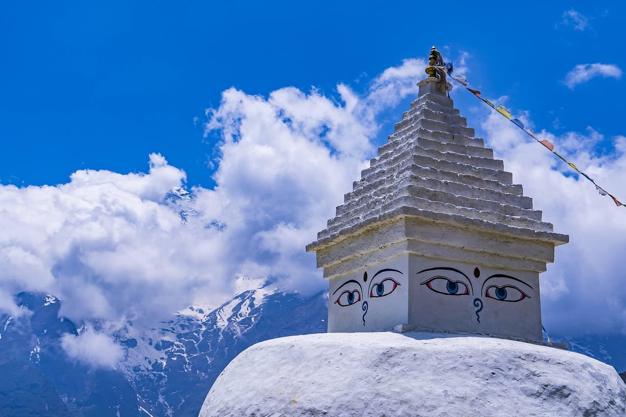 कवितामार्फत समाज र आन्तरिक चेतनाको खोजी